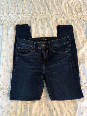 Express Women’s Mid Rise Stretch Jean Jeggings in Dark Wash Blue *SHORT* Classic